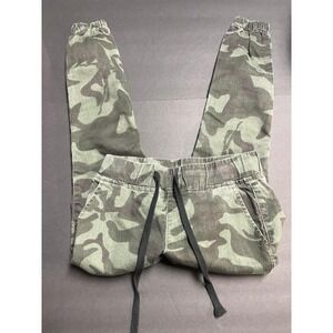 Camo pants‎ size 1/2